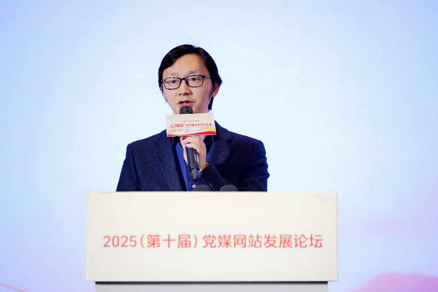 每日经济新闻副总编辑官远星