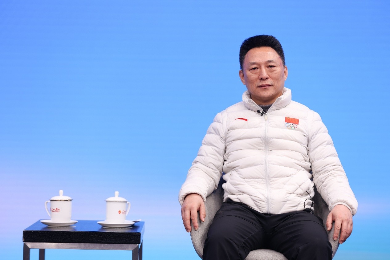 访谈嘉宾：重庆市体育局党组成员、副局长石强桢