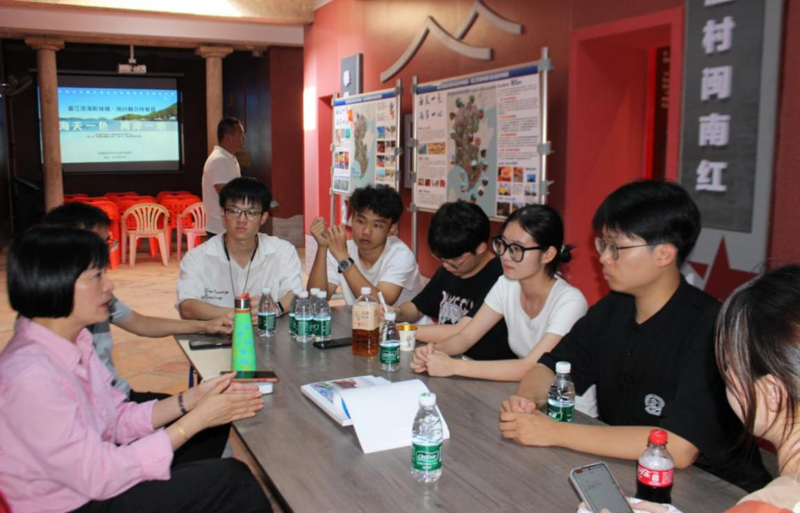 图 4 与“院前好时光”台湾团队负责人李佩珍访谈记录